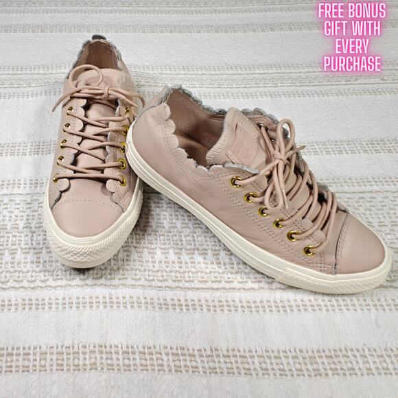 Converse Pink Leather Scalloped Sneakers Size 7 Lace-Up Shoes new - Picture 1 of 9